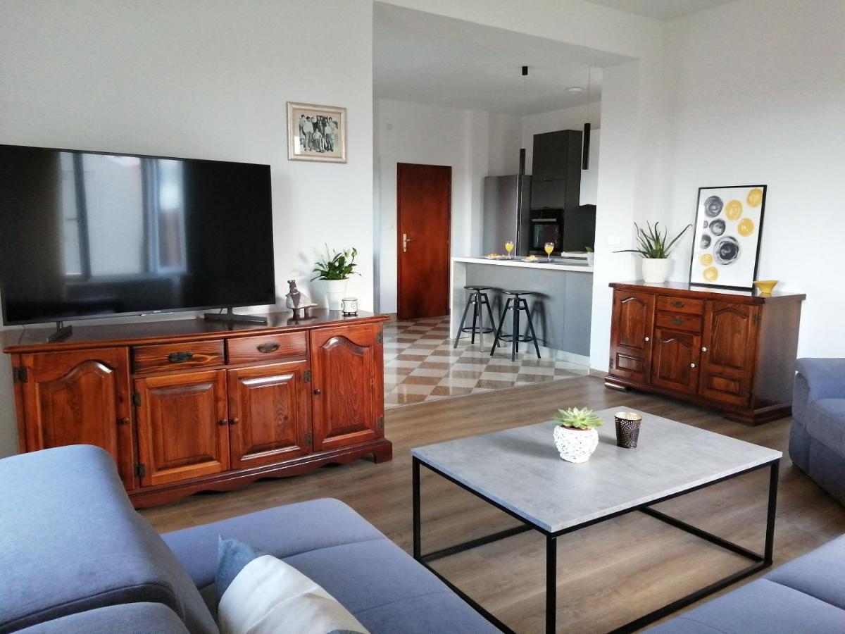Apartments Jelka Постира Экстерьер фото